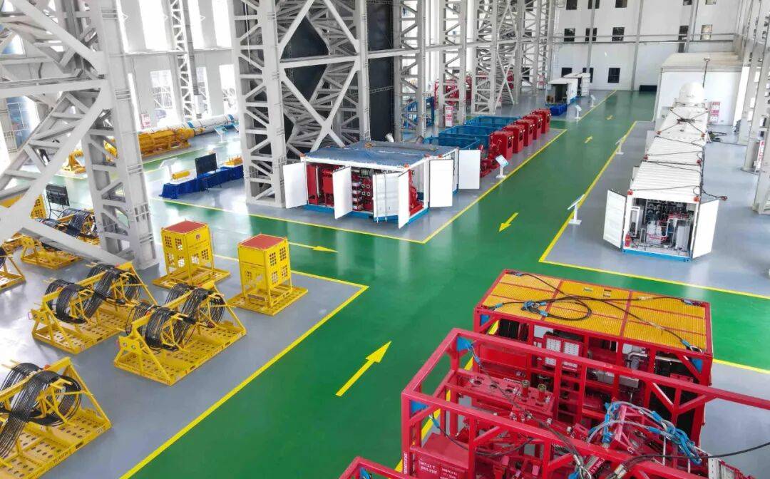 科普 | 我国首个国家级深水油气应急救援基地在海南启用