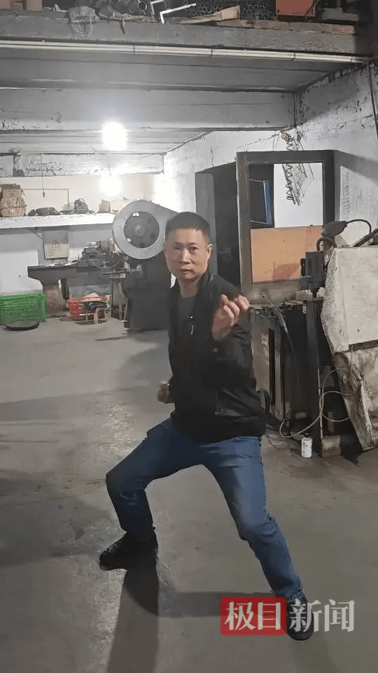 “传家锅”工厂账号粉丝已超260万，对话锅厂负责人傅家兄弟：30年老锅依然能用，证明当年造锅选择是对的