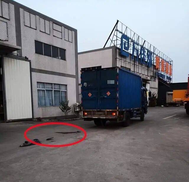 阳江95岁老翁车祸住院3月去世，鉴定称自身因素系死亡主因；司机被判一年两个月不断申诉，广东高院：量刑明显不当将再审