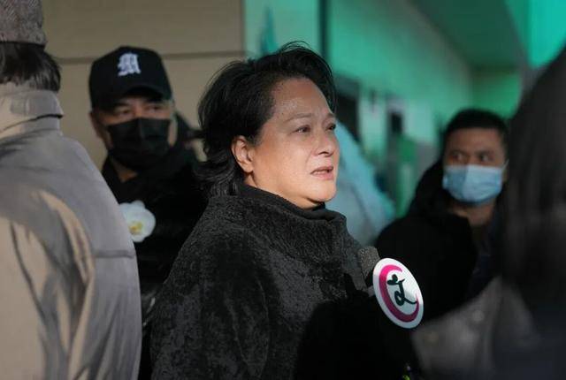 何晴之子追思：妈妈很喜欢雪，北京这场雪好像是为她而下
